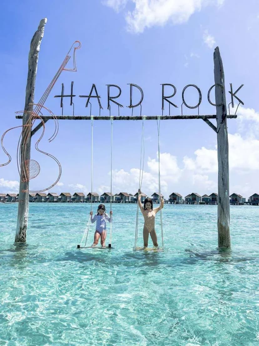 Luxury Maldives- August Edition landscape