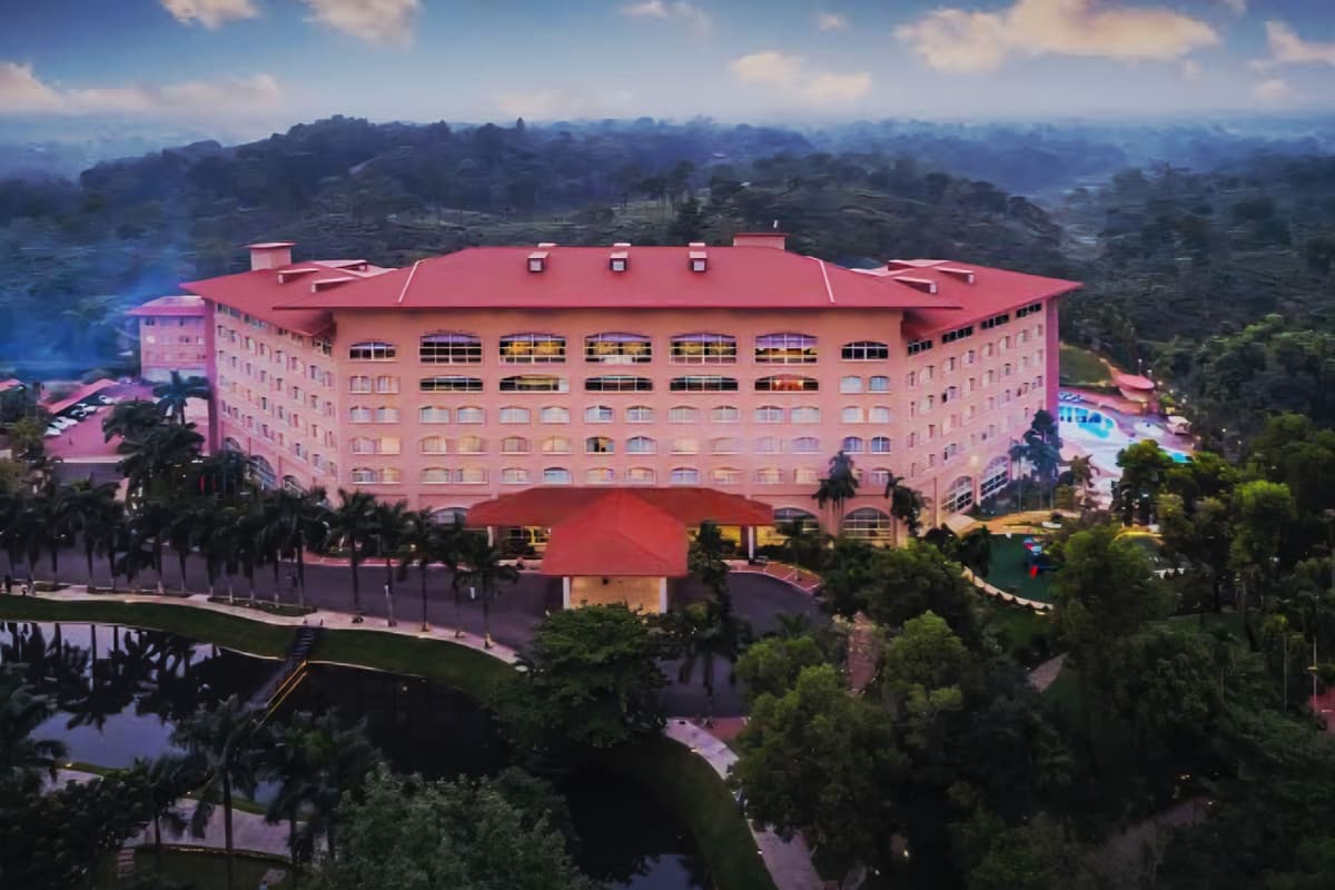 Weekend  Special getaway at  Grand Sultan Tea Resort & Golf 